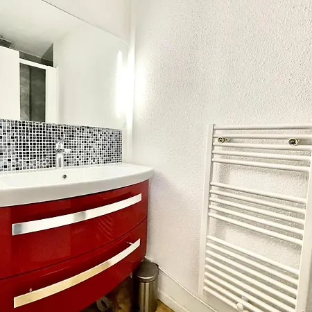 En Bord De A Avec Loggia, Parking Prive Et Acces Direct A La - Fr-1-338-566 Sete