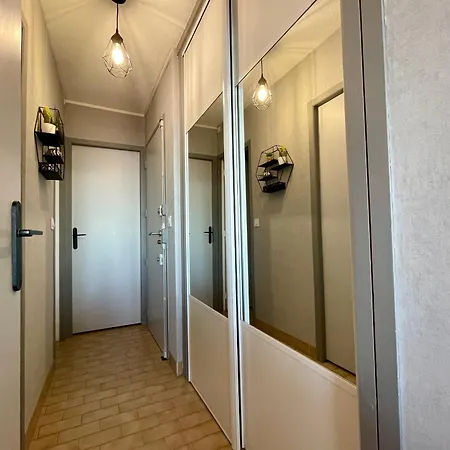 Apartman 2 Pieces Avec Parking Et Climatisation A - Fr-1-338-419